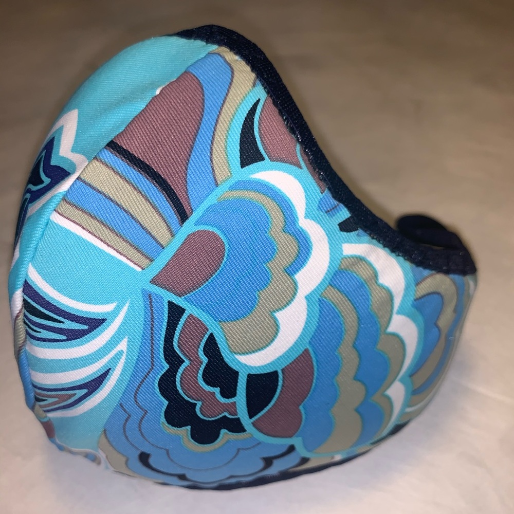 Fashionable Facial Cover w/Carbon Filter